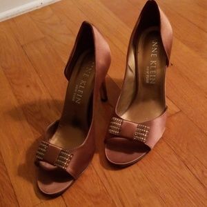 Anne Klein Peep Toe Heels Bronze Size 9